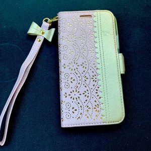 iphone case holder with wallet & wristlet